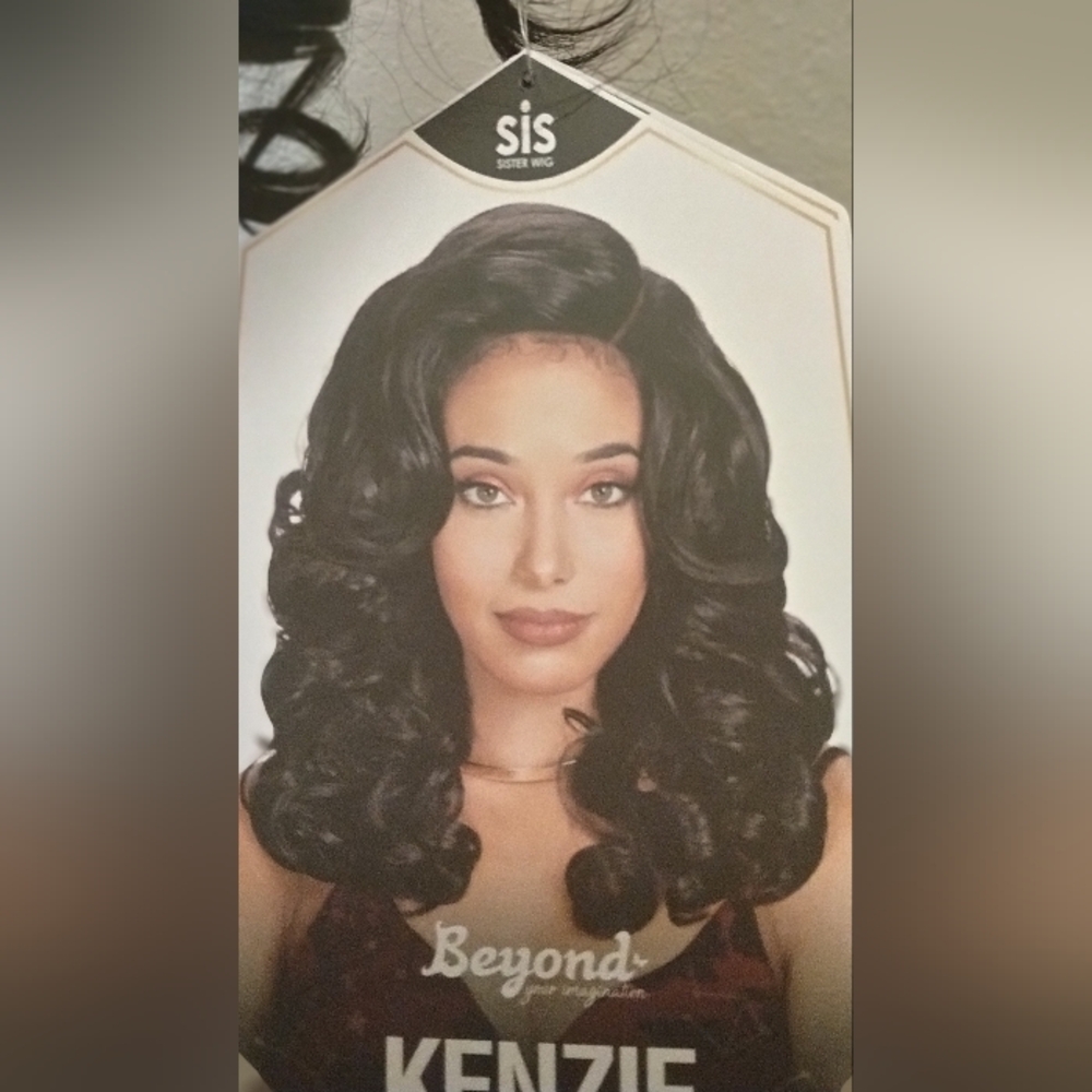 Lace wig